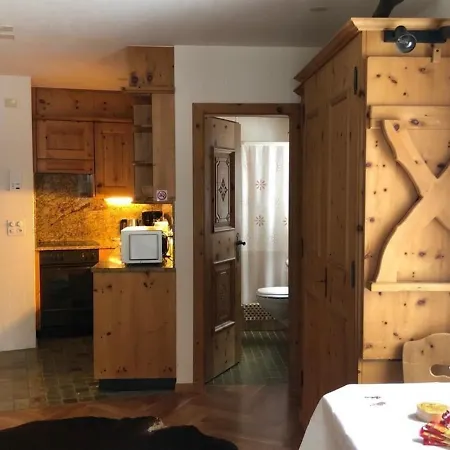 Chesa Trafogl Apartment